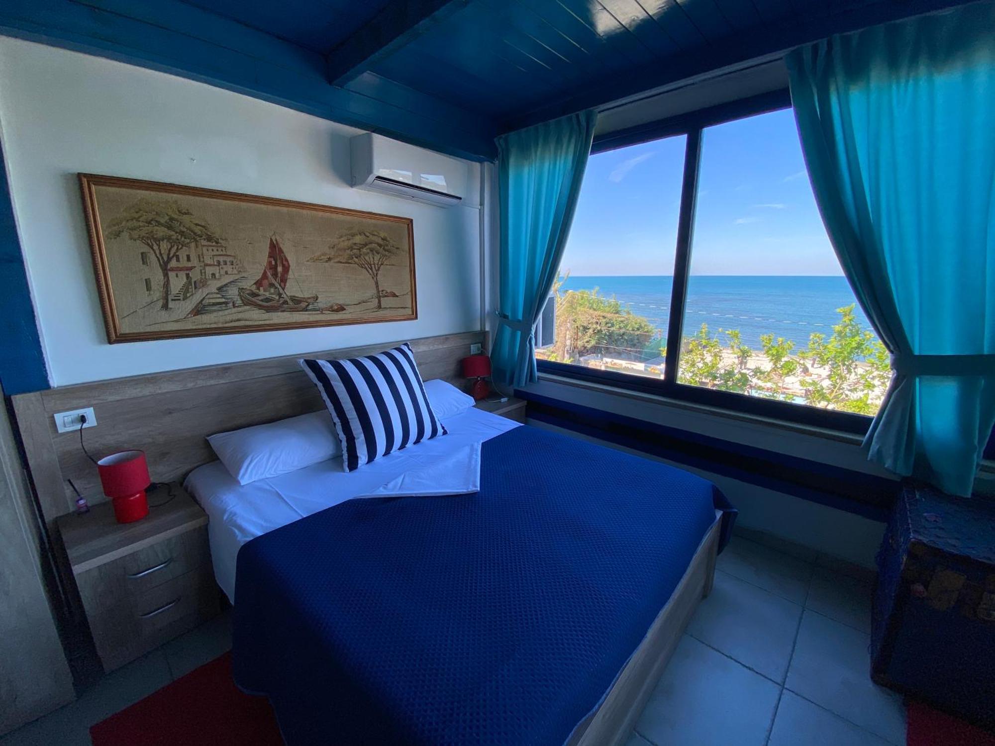 Tramonto Hotel Durrës 객실 사진